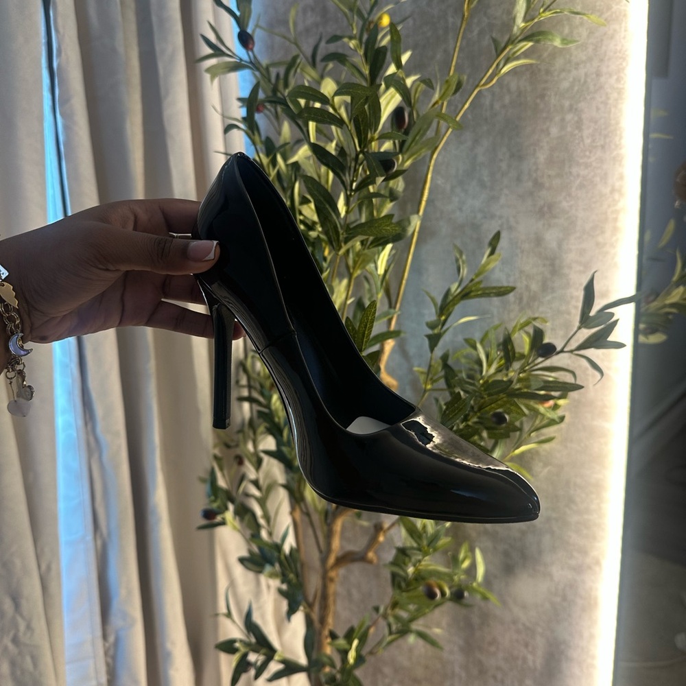 Elegant Black Stiletto Heels